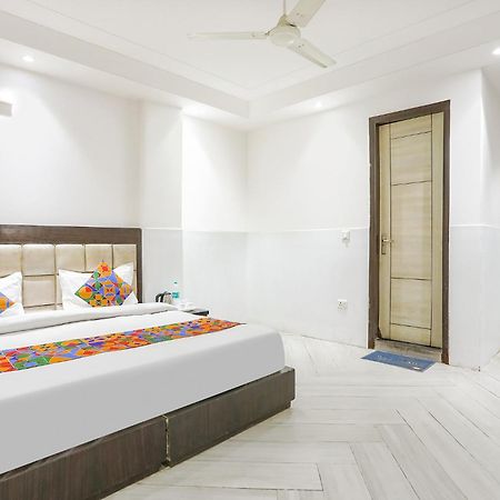Fabexpress Lotus Palace New Delhi Exteriör bild