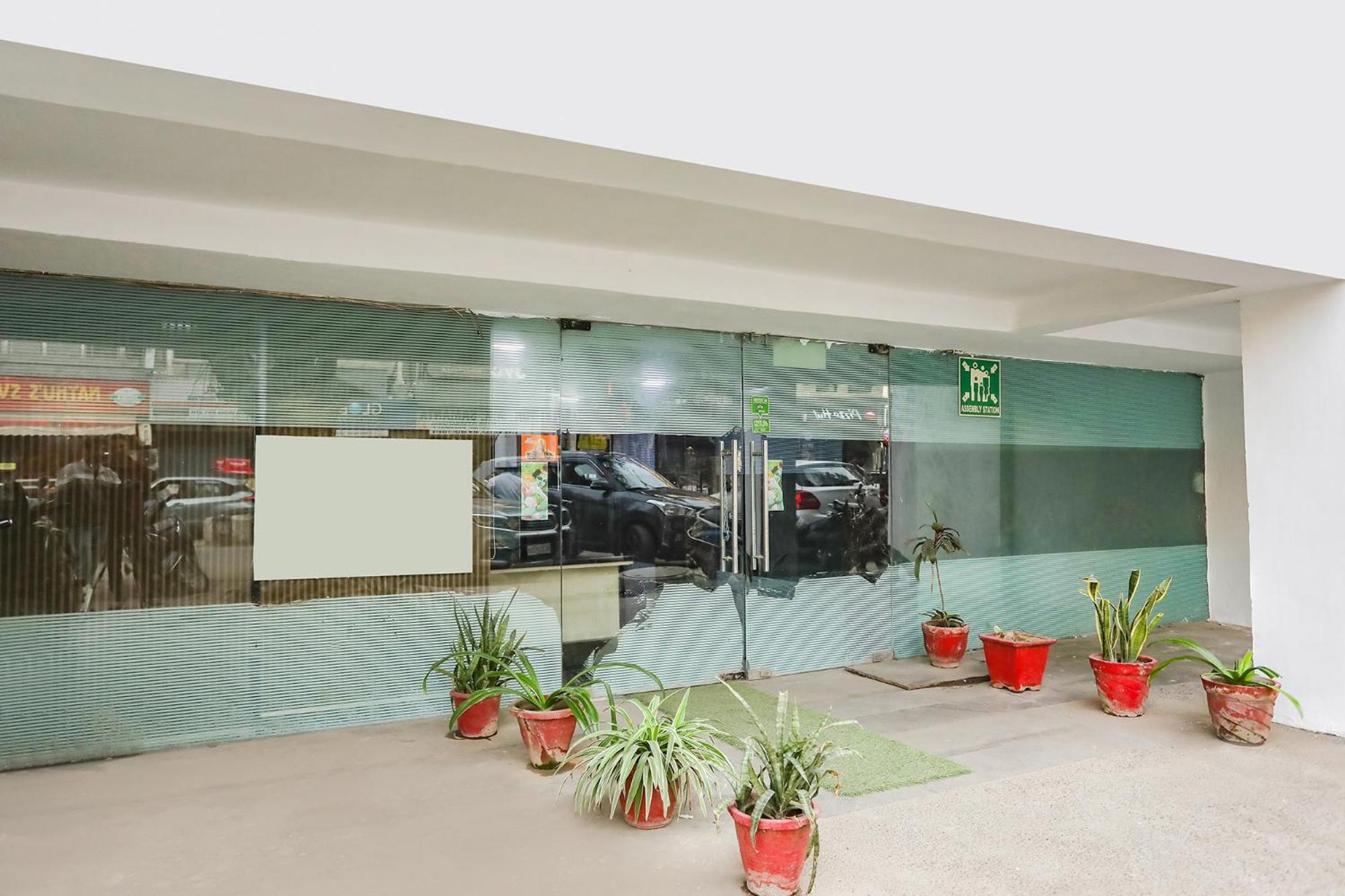 Fabexpress Lotus Palace New Delhi Exteriör bild